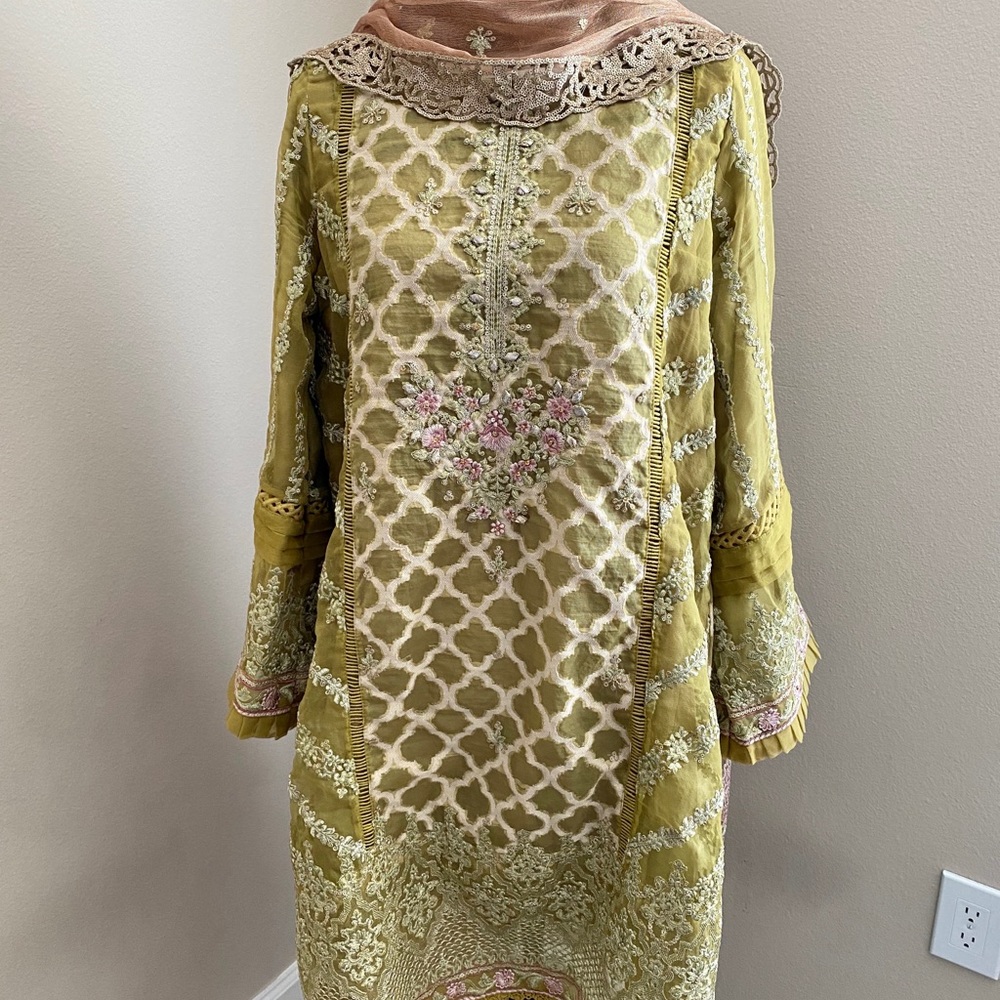 Maria B original Pakistani Designer L